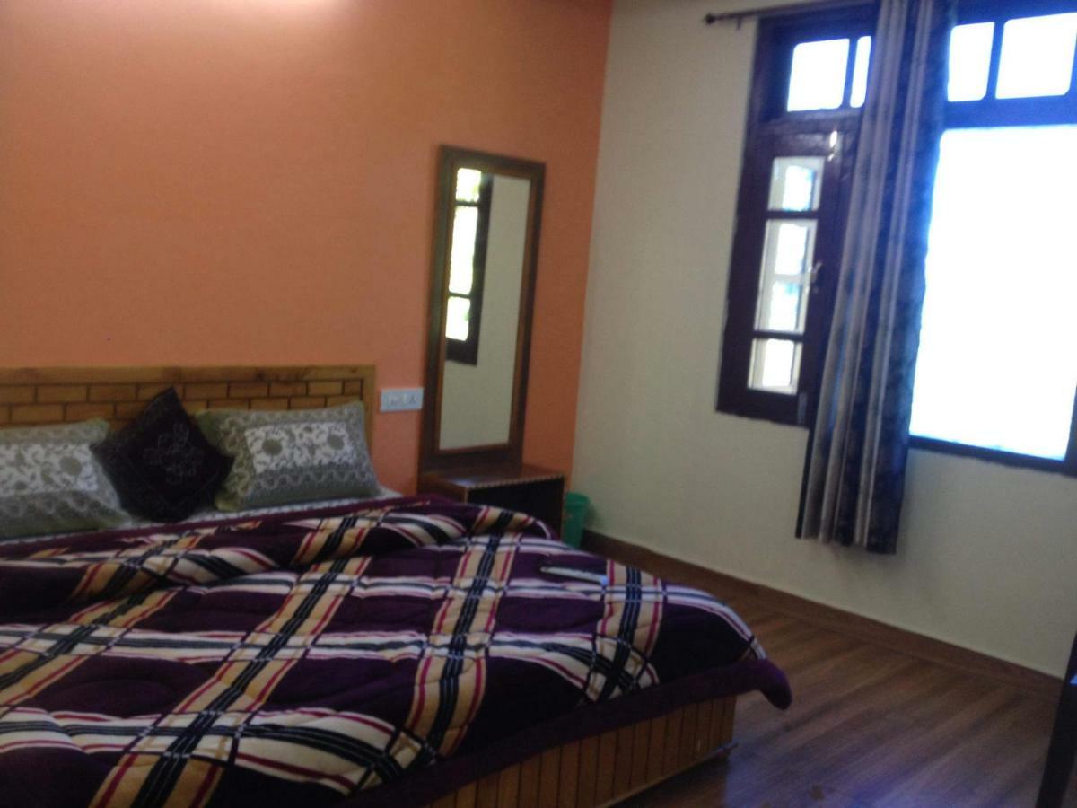 Peaceful Retreat Home Stay, Dalhousie Ngoại thất bức ảnh