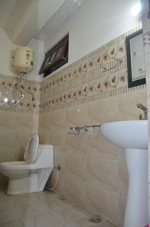 Peaceful Retreat Home Stay, Dalhousie Ngoại thất bức ảnh
